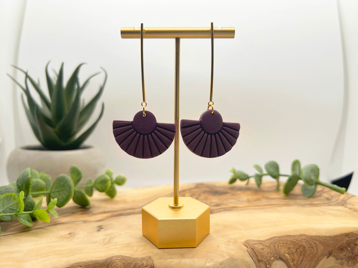 The Ako in Plum