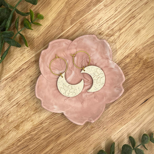 The Chandra in Cream Stone
